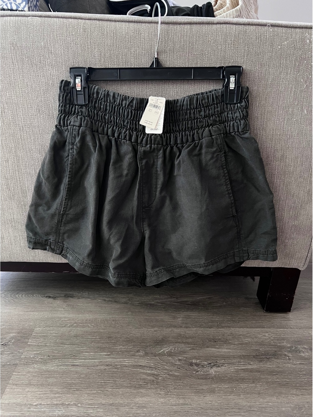 Aerie Black elastic waist cargo shorts